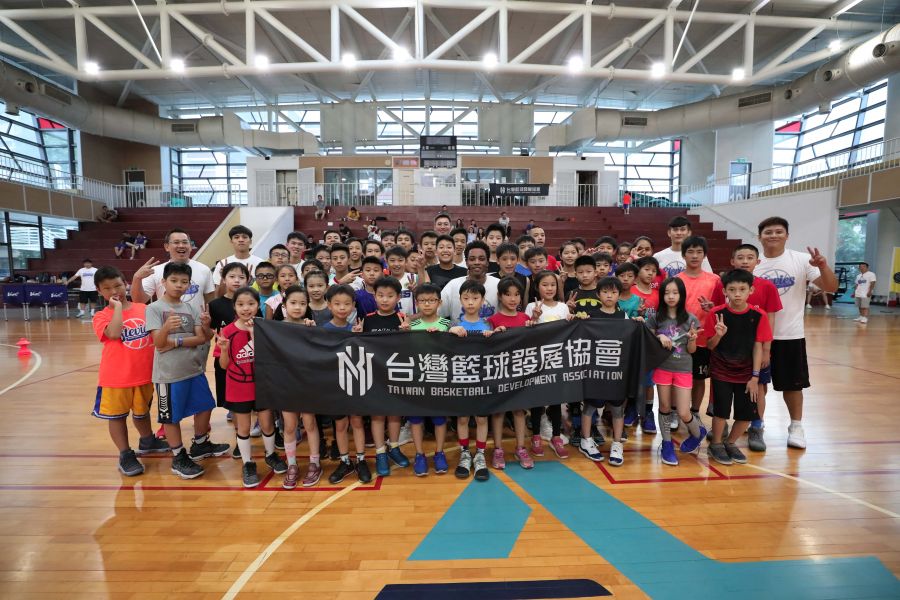 「SBC x KOPA」籃球體驗營總教練圓滿成功。