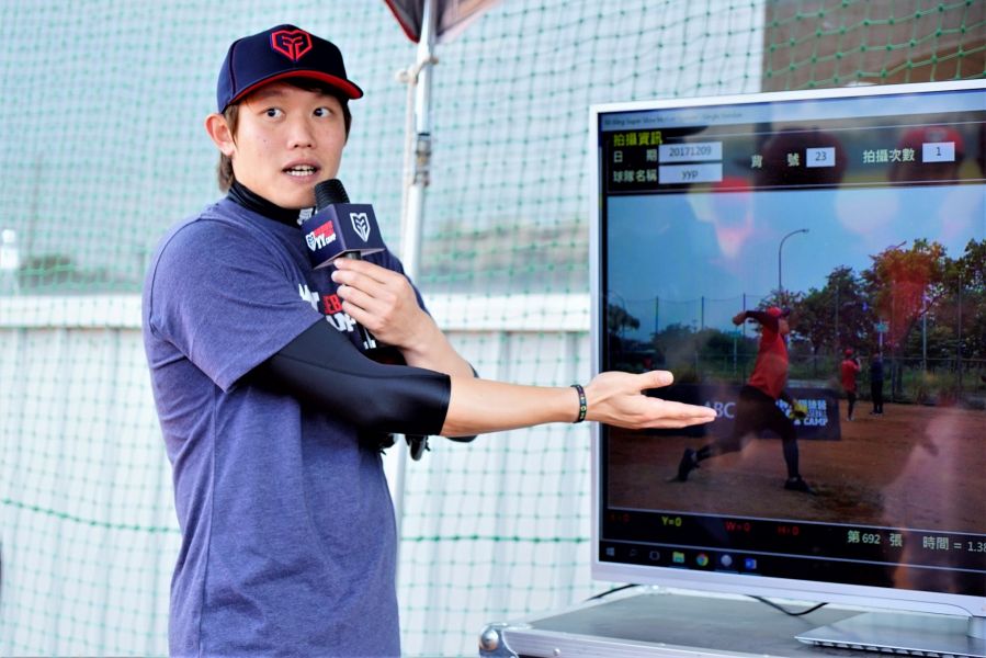 「YY Baseball Camp」棒球訓練營仿照國外職業球團訓練時的硬體設備，採用高速攝影系統來輔佐每位職業球星的教學。圖/主辦單位提供