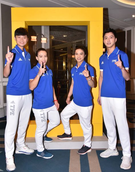 世大運選手(左起)莊佳佳、郭婞淳、許淑淨、江宏傑也一同現身推薦《透視內幕：台北世大運》。