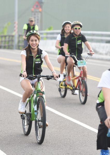 初次體驗大型單車活動的加油大使林尹樂(Julie)成功完騎20公里。(主辦單位提供)