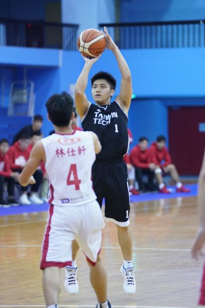 台灣科大鐘嘉衡畢業後想赴大陸NBL打球。