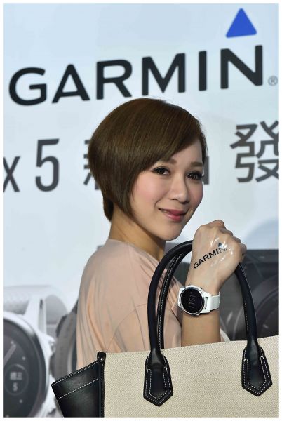 Garmin推出高階腕錶產品fēnix 5全系列亮相。
