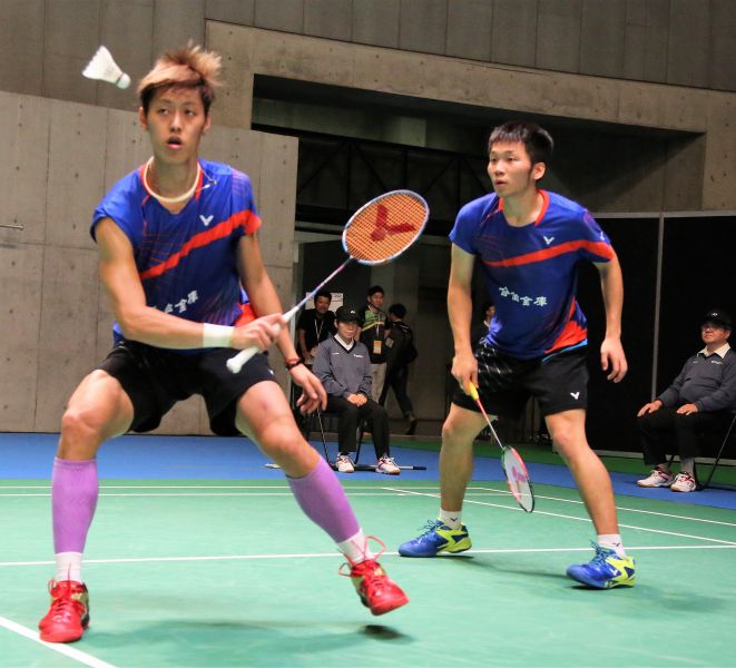 台灣男雙李哲輝（左）李洋生涯首座超級賽冠軍到手／資料照片