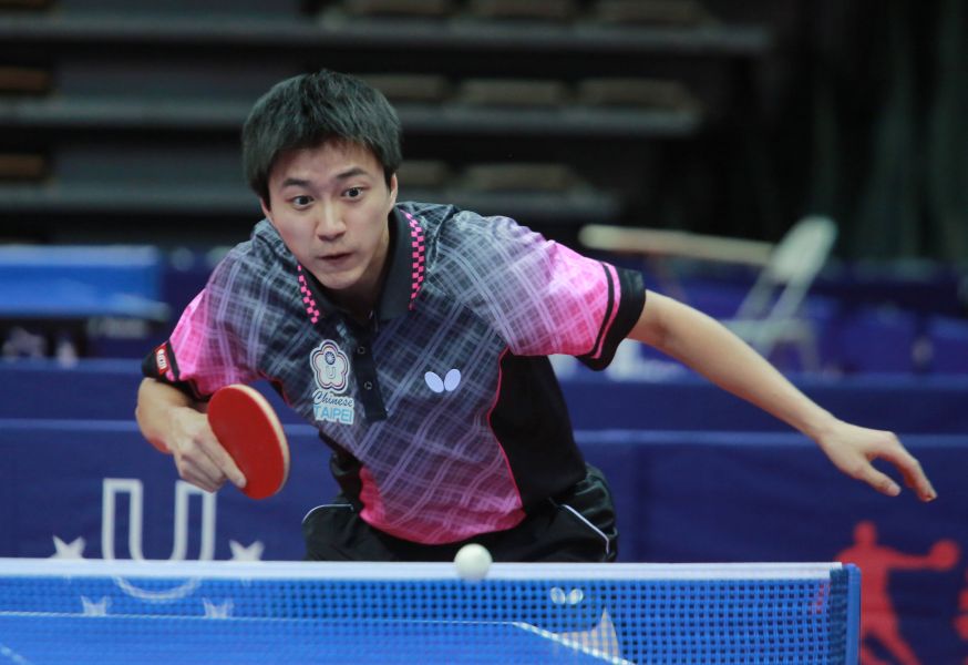 桌球男團第二場比賽江宏傑輕鬆拿下一點。台北世大運組委會提供