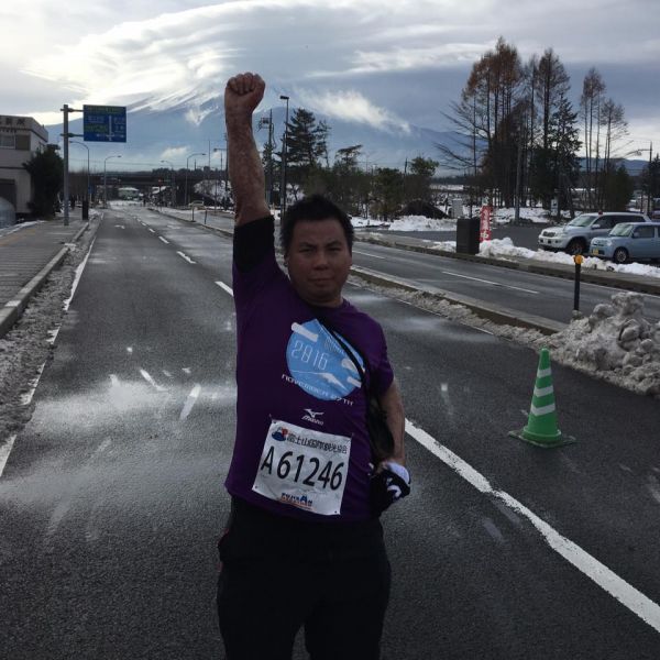 為證明自己還能跑步，嘉舜獨自到日本跑富士山馬拉松。圖/公關提供