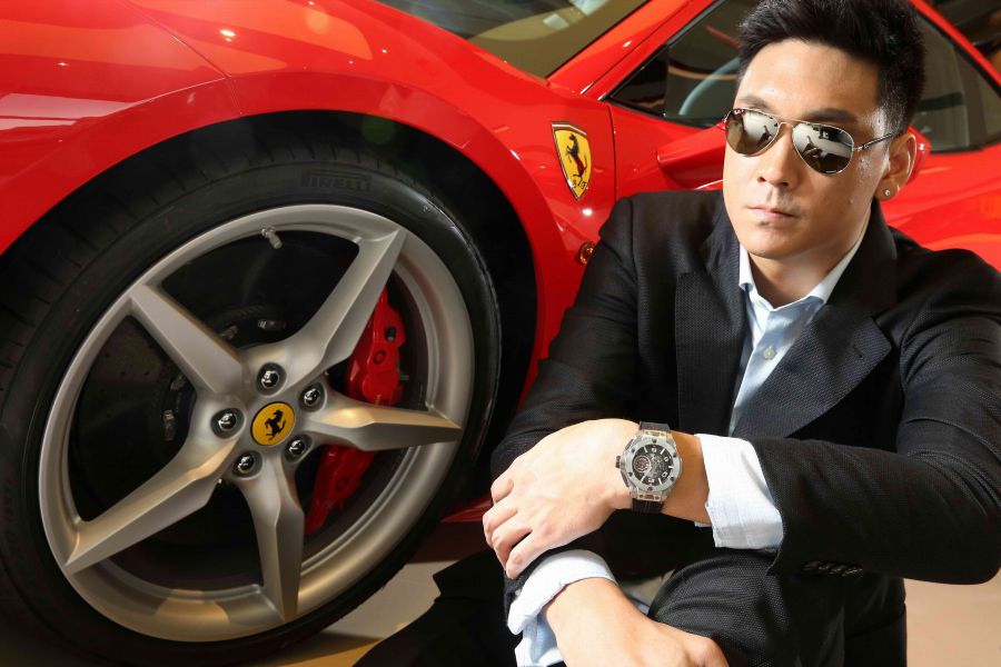 田壘佩戴HUBLOT Big Bang Ferrari Titanium腕錶，建議售價NT$815,000。