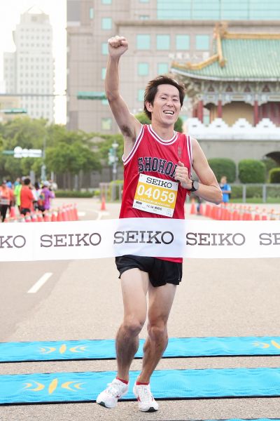 男子組冠軍由首次來台參賽的日籍選手村上康則(Yasunori Murakami)以39分45秒成績拿下。(主辦單位提供)