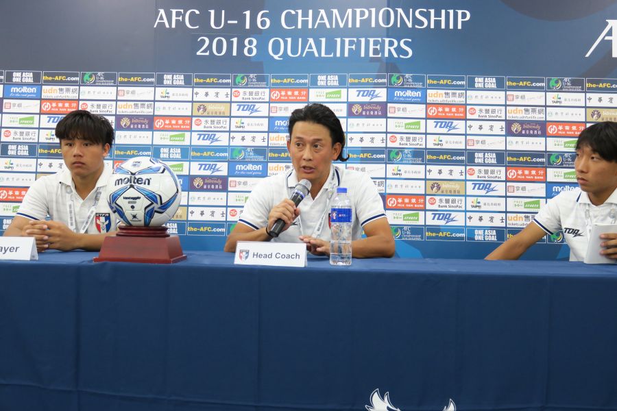 中華隊的日籍教練平田礼次對球員表現滿意。中華民國足球協會提供