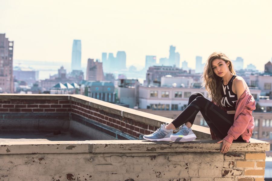 超模代言人Gigi Hadid延續「RISE BEYOND跳脫框架・超越完美」的品牌活動精神推出HAYASU多功能運動鞋款及訓練服飾。