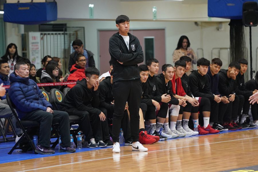 輔大教練楊哲宜襄助總教練劉俊業撂下八強賽首勝。