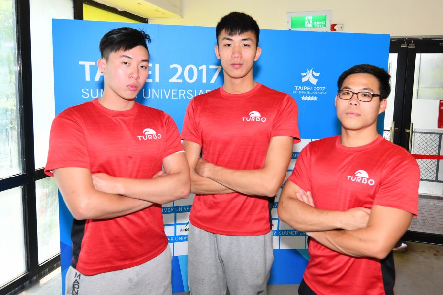 005中華隊守門員黃晨洋(左起)和林文凱、高培修。2017台北世大運組委會／提供。