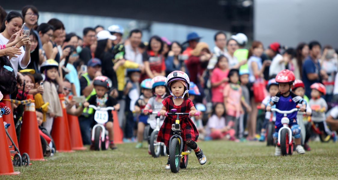 滑步車賽是日月潭嘉年華會重頭戲之一。中華民國自行車騎士協會／提供。