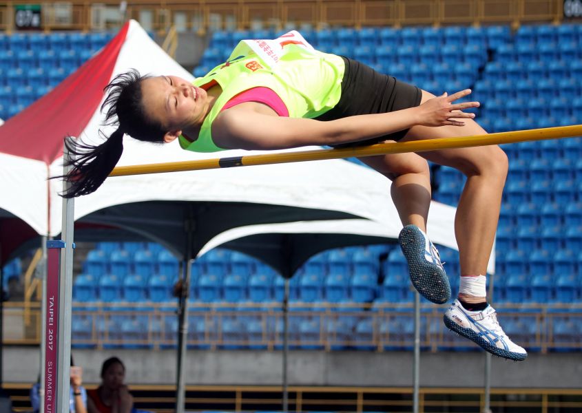 國體大蔡旻庭以1公尺73奪得大女甲組跳高金牌。林嘉欣／攝影。