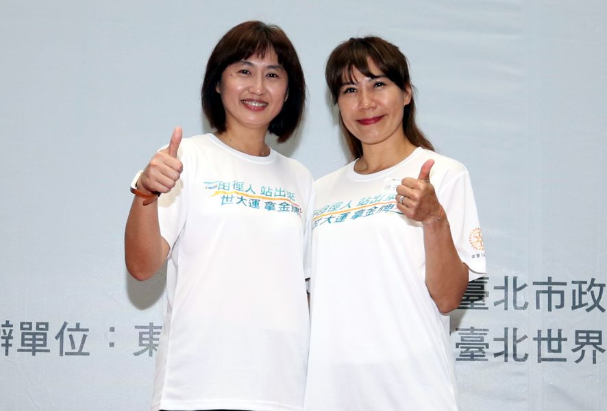 王惠珍(左)和徐子茜肯定新秀的表現。林嘉欣／攝影。