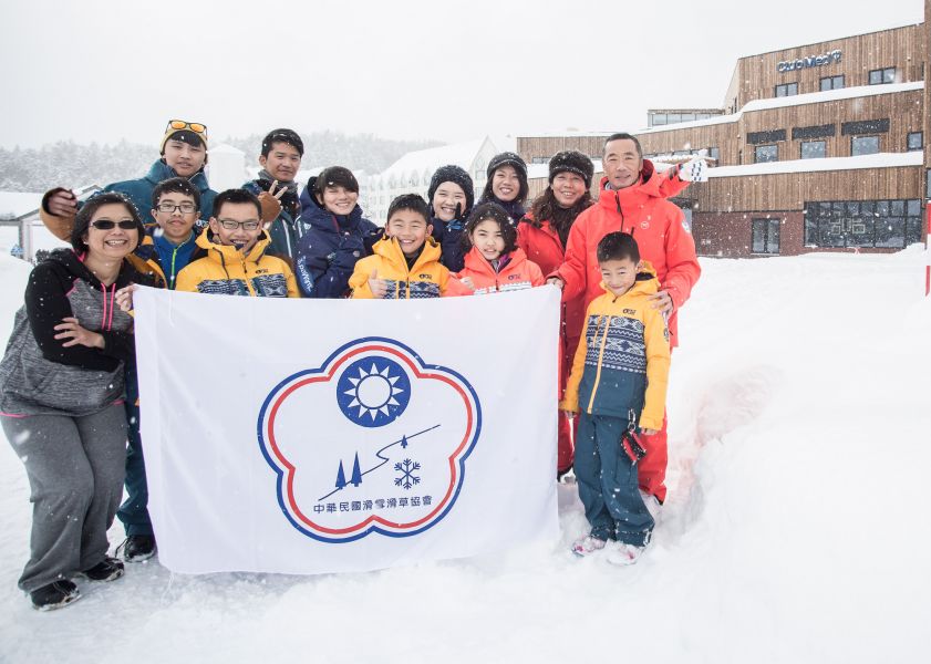 Club Med與中華民國滑雪滑草協會首次合作訓練於Club Med日本北海道滑雪度假村Tomamu與Sahoro進行為期12天集訓。圖/公關提供