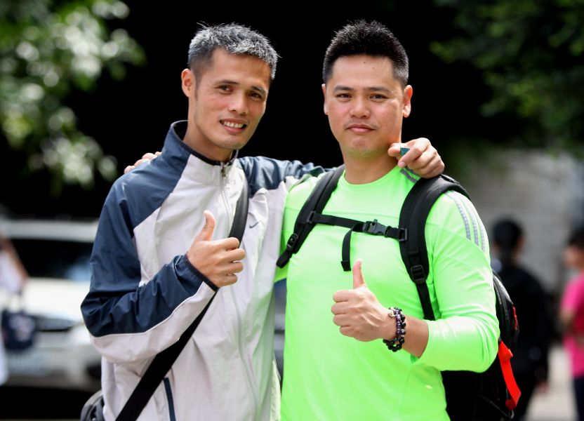 前短跑好手劉志宏(左)、劉嚴澤兄弟檔在家鄉花蓮投入培育選手重任。林嘉欣／攝影。