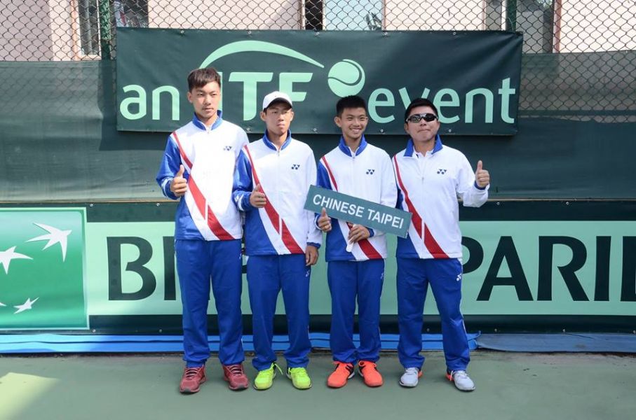 台灣青年網球隊以全勝晉級8強。