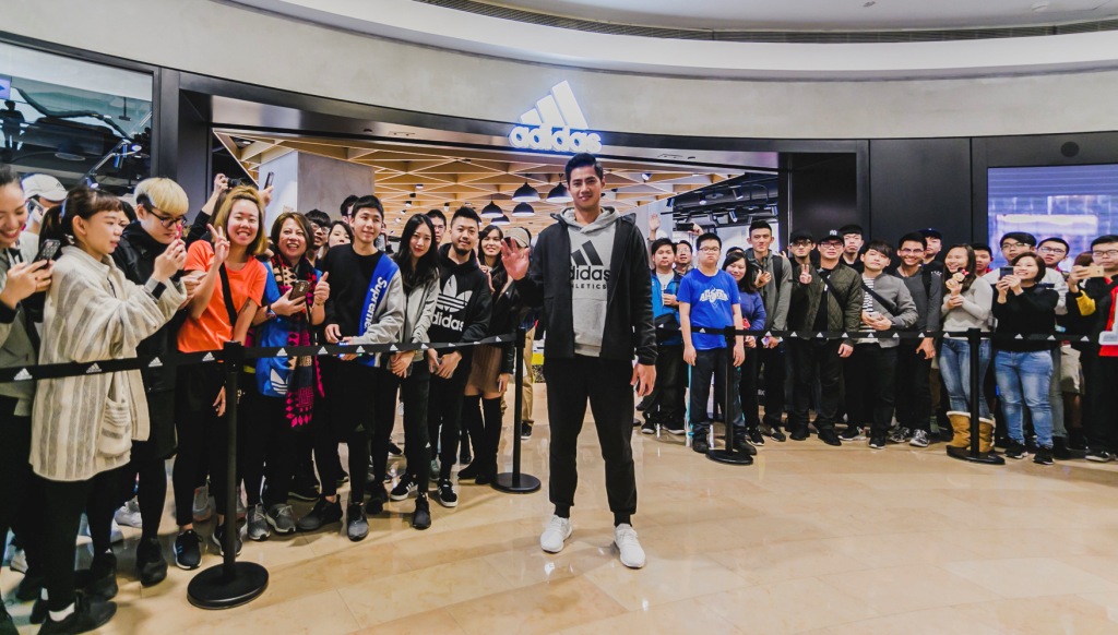 大聯盟球星陳偉殷12月23日下午登板adidas台北101運動時尚門市消費者活動。圖/adidas提供