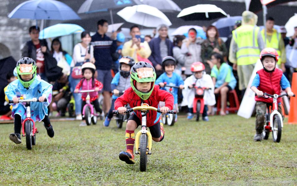 兒童滑步車賽。中華民國自行車騎士協會／提供。