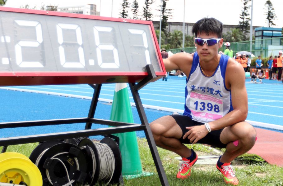 臺灣體大楊俊瀚刷新公開男200公尺大會紀錄。林嘉欣／攝影。