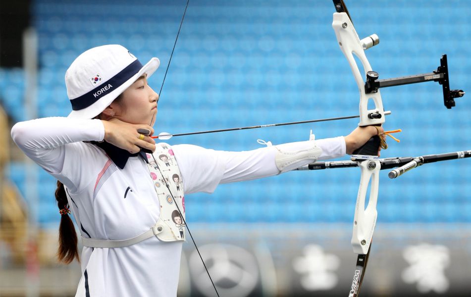 世大運雙金后南韓崔美善在女子反曲弓奪金。中華民國射箭協會／提供。