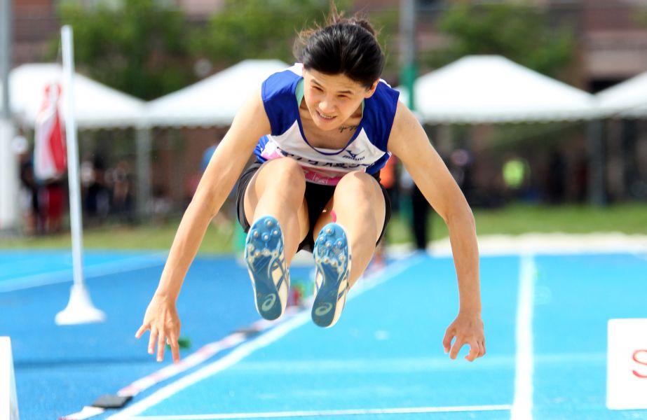 劉亞君在日本大學田徑公開賽女子跳遠拿到銀牌。資料照片／林嘉欣攝影。