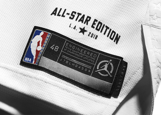 ordan 品牌也正式將Jumpman標誌放置在NBA全明星球員們的胸前。