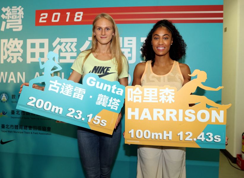 去年世大運女子200公尺銀牌拉脫維亞美女龔塔(左)和2015鑽石聯賽一百公尺跨欄金牌哈里森。林嘉欣／攝影。