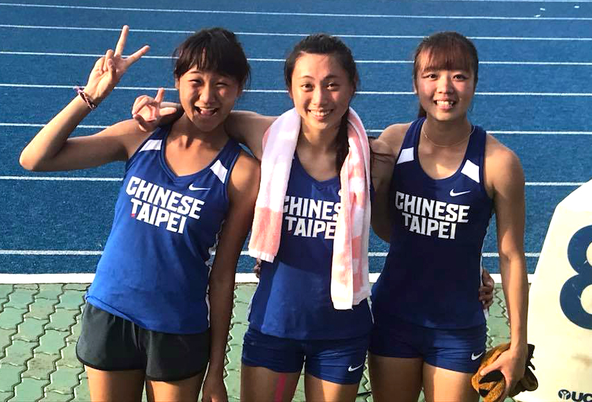 中華隊吳家如(中)在泰國公開賽打破女子撐竿跳高全國紀錄。田徑協會／提供。