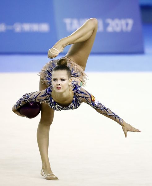 俄羅斯Ekaterina_Selezneva於韻律體操個人單項球項目得金。圖/2017世大運組委會提供