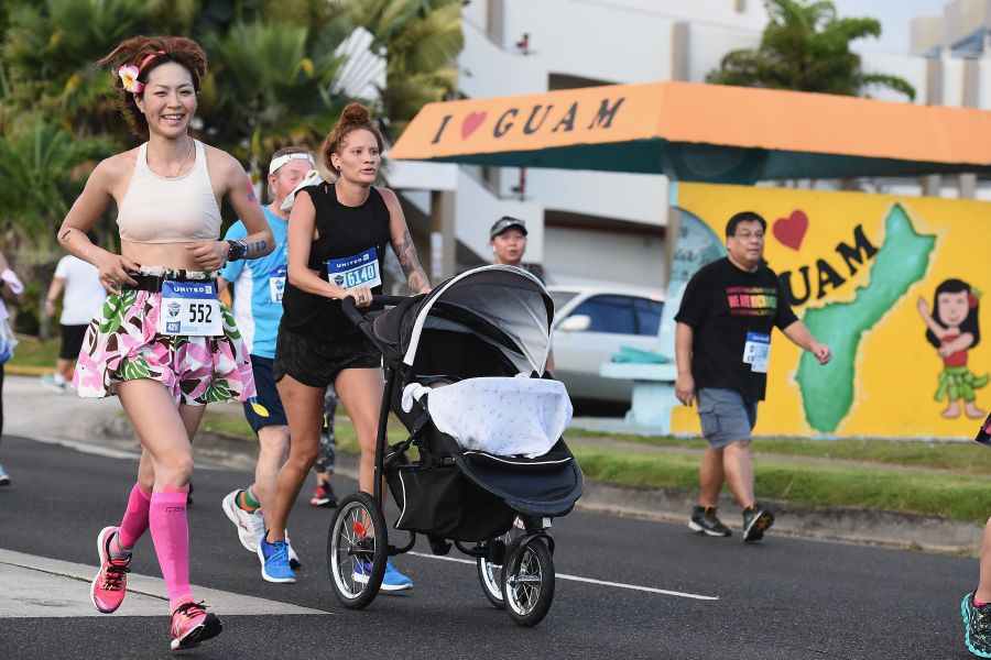 許多跑友攜家帶眷一起來參賽。來源：Guam Visitors Bureau