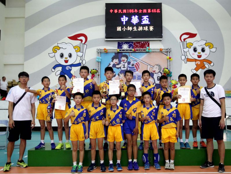 中市大雅國小在中華盃五年級男童組稱王。林嘉欣／攝影。