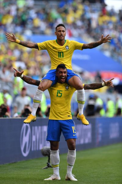 內馬爾(上)一傳一射助巴西獲勝。法新社