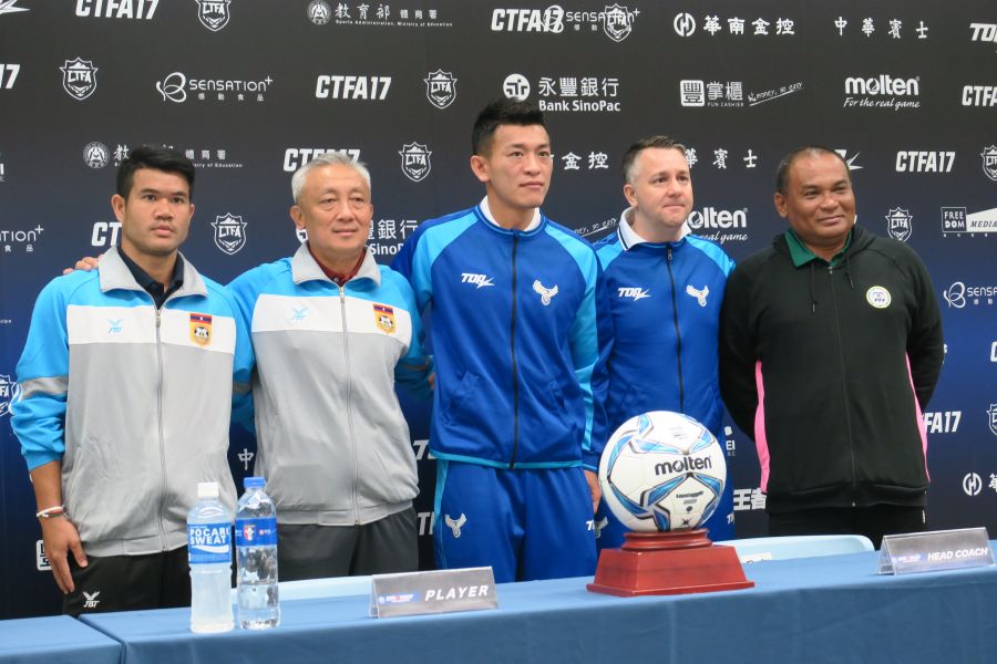 中菲寮三國教練賽前露臉。中華民國足球協會提供