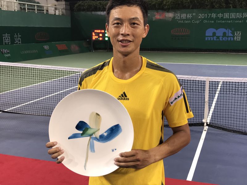 盧彥勳34歲生日前兩天打下生涯第29座挑戰賽冠軍。盧威儒提供