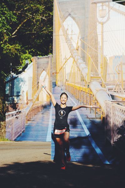 New Balance精心打造實景紐約佈景，讓跑者宛如真實穿越「布魯克林大橋」。圖/主辦單位提供