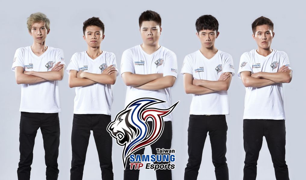 Samsung TTP Esports戰隊成員：凜、鮮柚、宮廷、花凜、Sky(由左至右)。