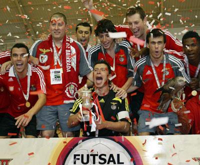 阿迪爾曾率本菲卡隊奪下歐洲五人制足球盃賽冠軍。摘自網路