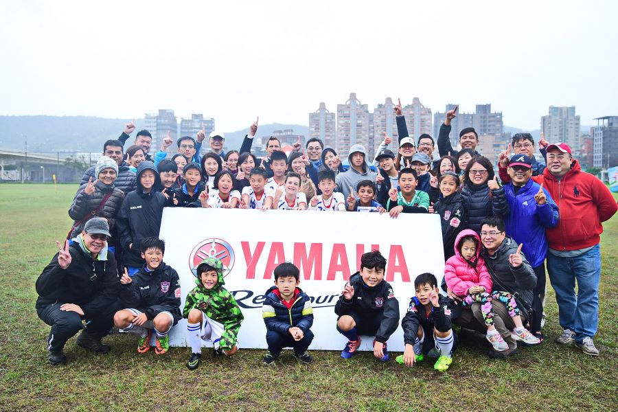 UNITY連續兩年晉級YAMAHA CUP決賽，圖為全體球員與熱心參與的家長。圖/主辦單位提供