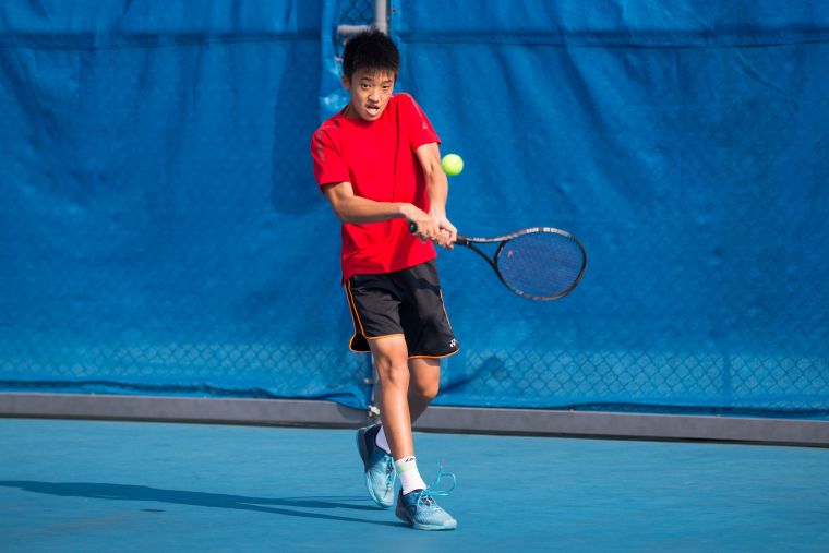 16歲男單鄭騏皓自會外賽出發，挺進會內賽第二輪。海碩整合行銷提供