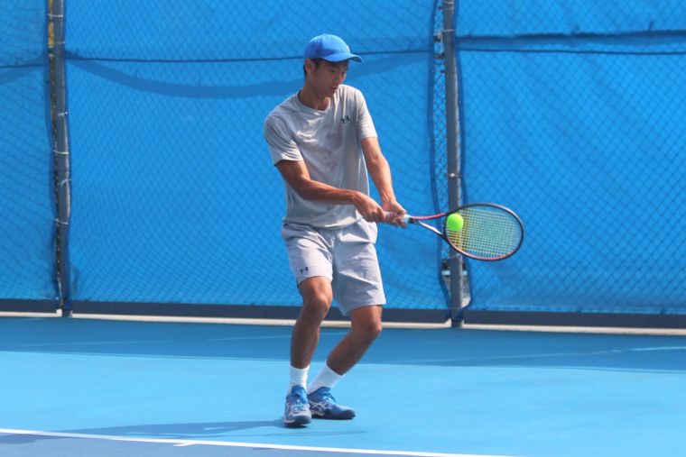 上屆冠軍尤承宇首日取得一勝一敗戰績。網球協會提供