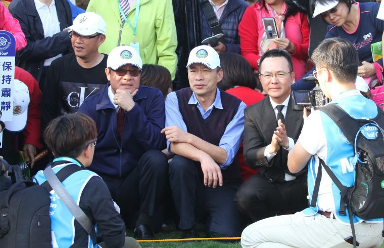 蘇嘉全院長、韓國瑜市長、王政松會長蒞臨觀賽。