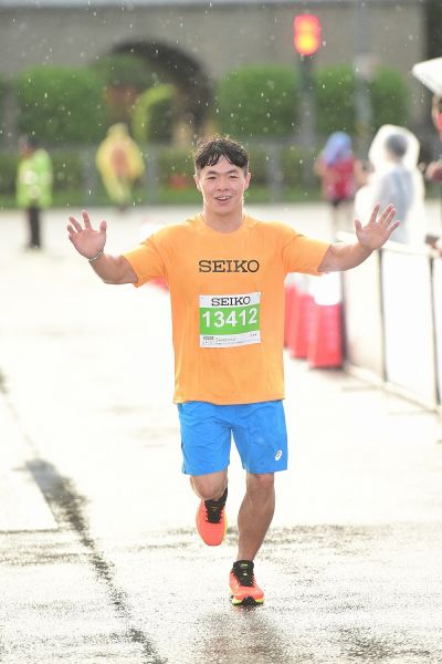 亞運體操選手陳智郁參與3公里「愛海洋」組，以13分完賽。主辦單位提供
