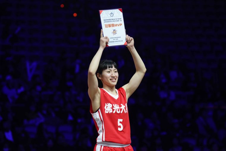 佛光大學陳孟欣拿下冠軍賽MVP。