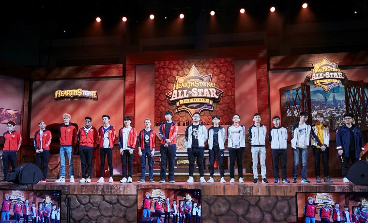 來自全球各地的16位頂尖《爐石戰記》選手齊聚台北，競逐冠軍及逾300萬台幣總獎金。