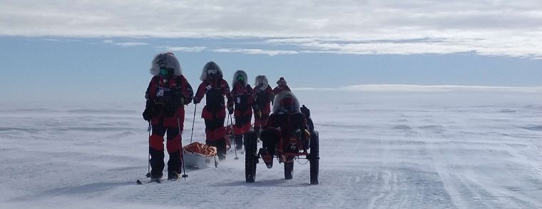 南極長征隊抵達南極點前100公里，接下來將向南極點邁進。
