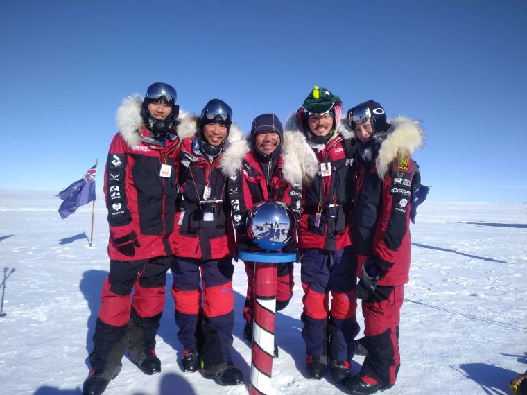 台灣首支南極長征隊成功抵達南極點。