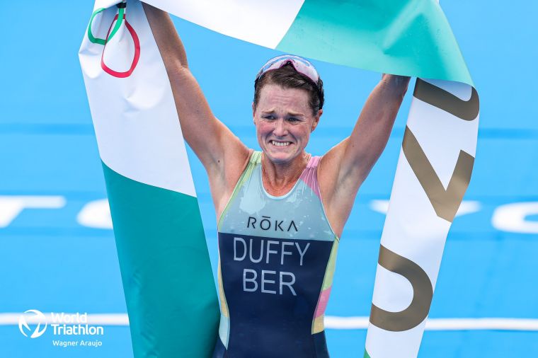 女子三鐵選手Flora Duffy為百慕達進帳了國家史上首面奧運金牌。(取自World Triathlon)