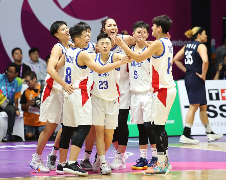 中華女籃延賽2分打打敗南北韓聯隊。李天助攝