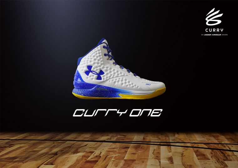 專業運動品牌UNDER ARMOUR復刻推出Stephen Curry個人初代簽名籃球鞋「Curry One DUB-NATION」經典配色。官方提供